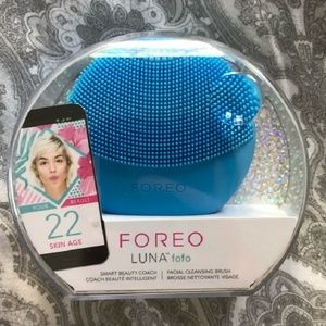 Foreo Luna fofo facial cleansing brush